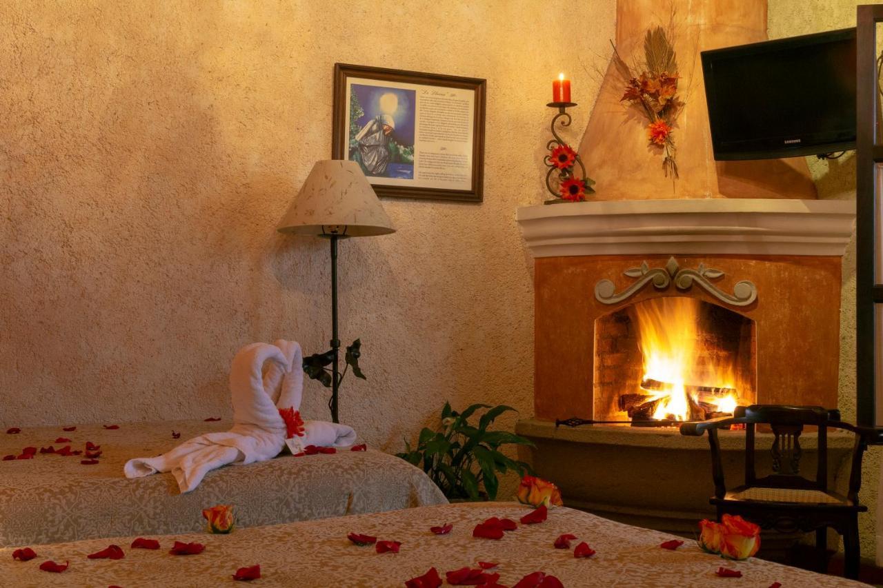 D'Leyenda Hotel アンティグア・グアテマラ エクステリア 写真