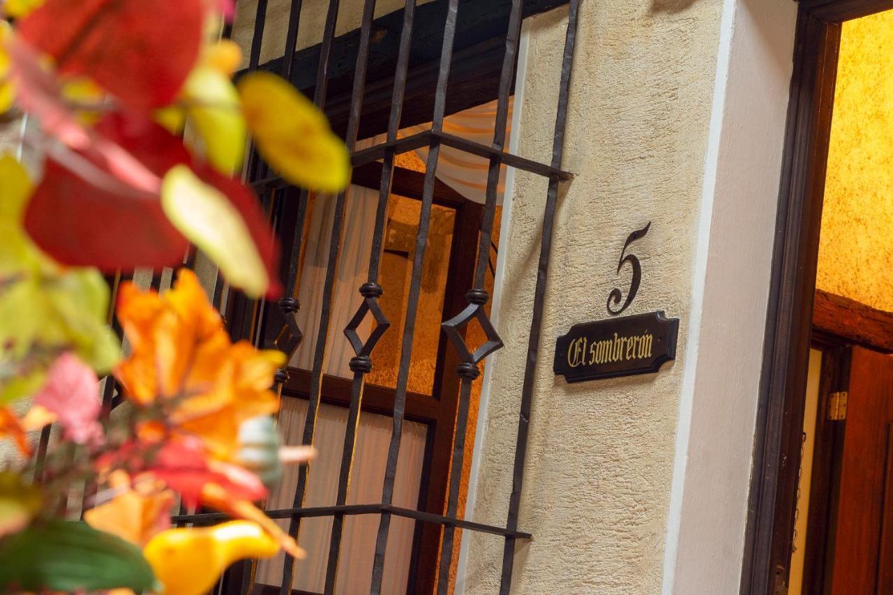 D'Leyenda Hotel アンティグア・グアテマラ エクステリア 写真